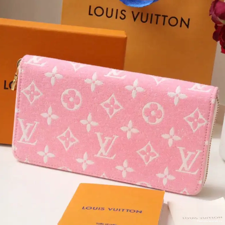 Fashionrepsfam ru LV Bag 2204DJ0036 0802